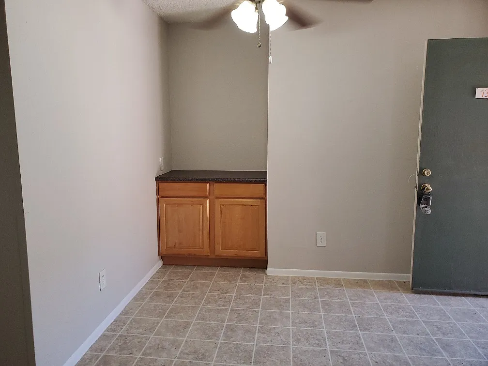 2 bedroom Condo in Mesa!! — Photo 4