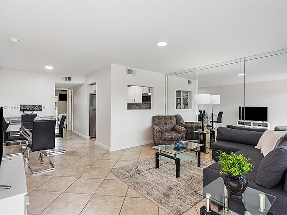 3rd image of 9101 Sunrise Lakes Blvd APT 202