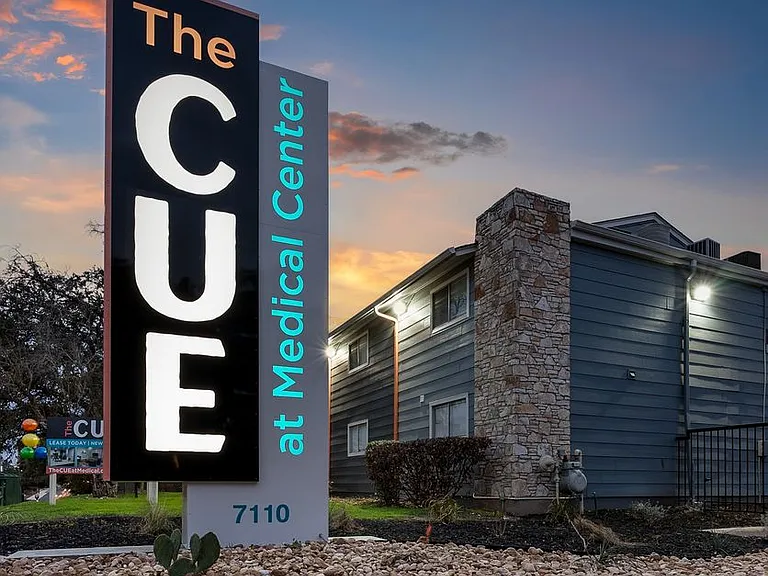 The CUE at Medical Center — Photo 42