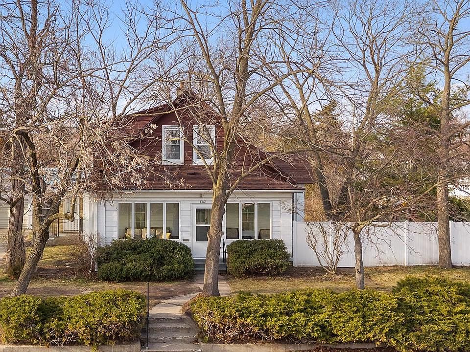 1st image of 809 W Edgewater Street