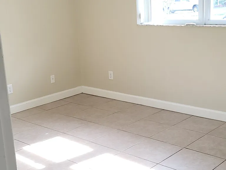 1480 Queen Anne Dr — Photo 25