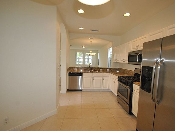 2nd image of 735 Duchess Ct