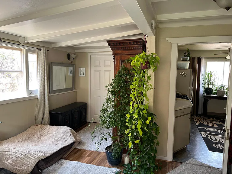 8 Garnet Ave — Photo 15
