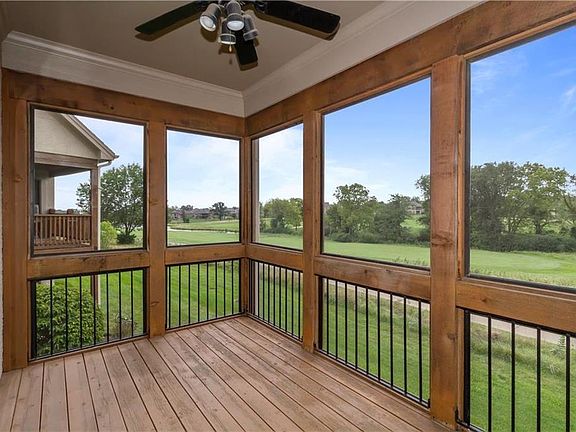Screened in porch