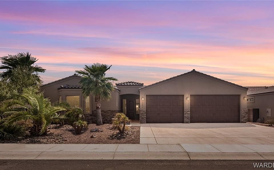 1st image of 1093 Bella Luna Dr