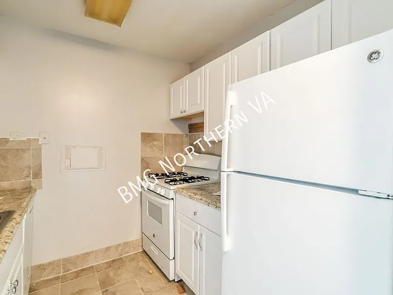 301 N Beauregard St #609 — Photo 11