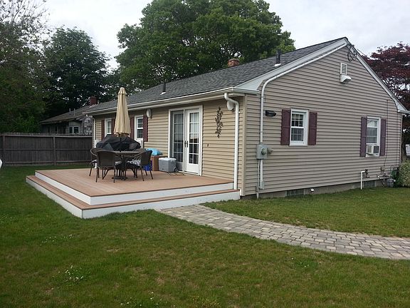 Exterior - Rear - Deck