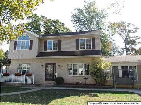 1st image of 210 Oakdale St