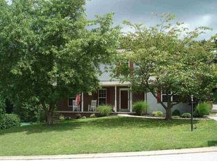 114 Gardenia Dr, Hanover, PA 17331