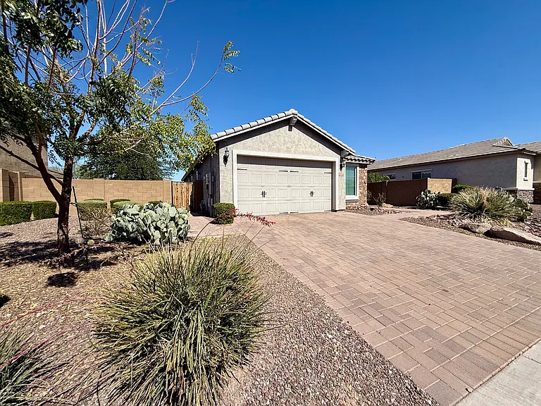 9464 W Fallen Leaf Ln — Photo 3