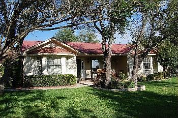 2nd image of 632 Southwoods Dr