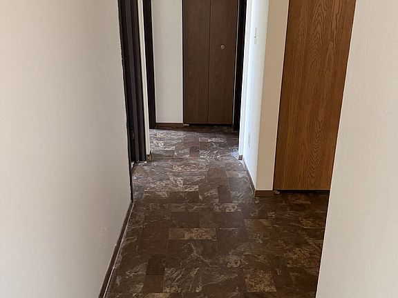 4th image of 732 S 18th St APT 21