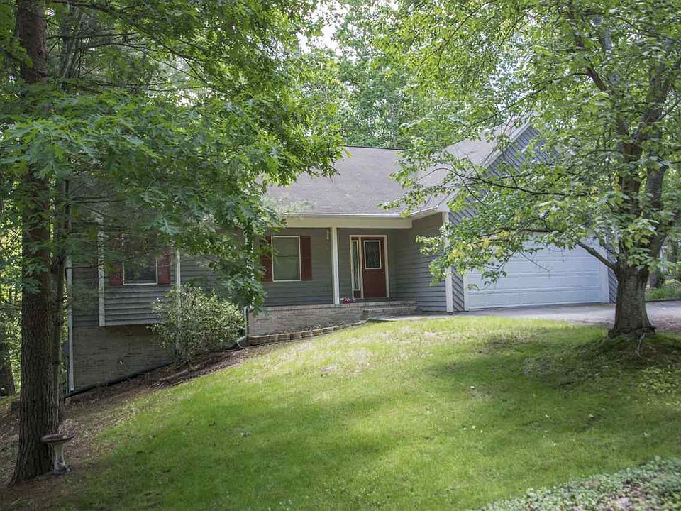 1st image of 124 Cross Keys Ct