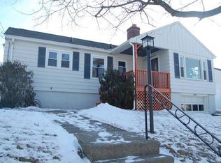18 Thornton Rd, Worcester, MA 01606