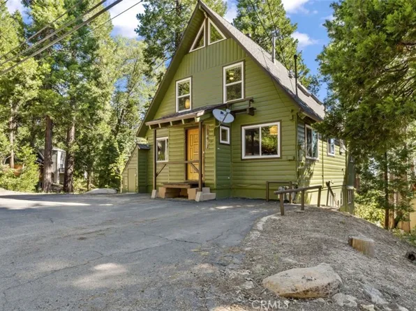 497 Fern Dr, Twin Peaks, CA 92391