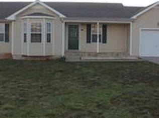 110 Chase Ct, Oak Grove, KY 42262