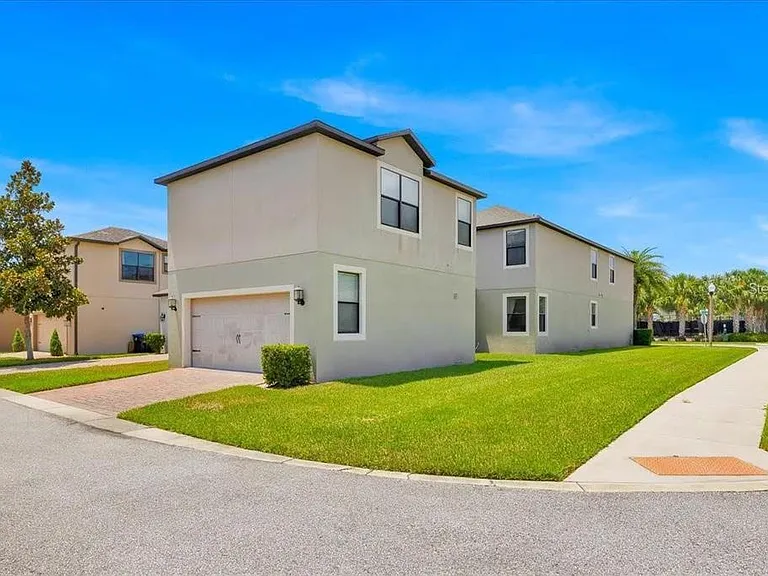 7401 Ella Ln — Photo 3