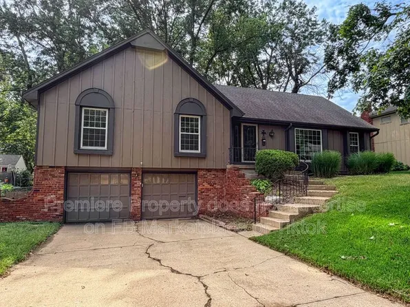 10727 W 101st Ter, Overland Park, KS 66214