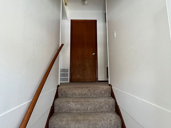 4th image of 2511 S 37th St