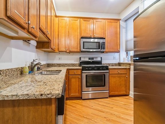 4th image of 5321 S Harper Ave #1
