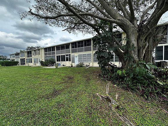 2nd image of 143 Westbury I #143