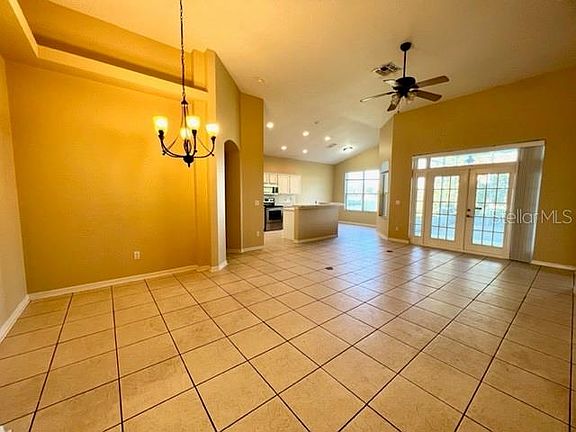 3rd image of 119 Westmoreland Cir