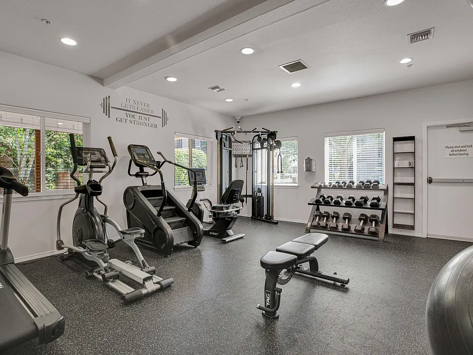 24/7 Gym