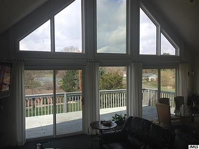 4th image of 100 Boyce Dr