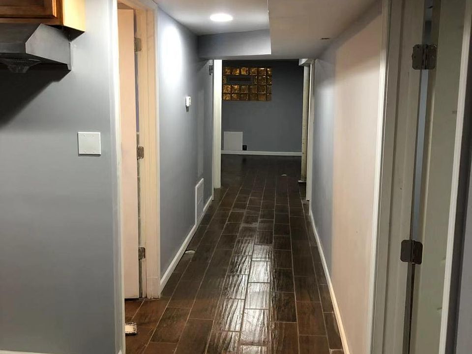 1st image of 4300 S Sawyer Ave #G