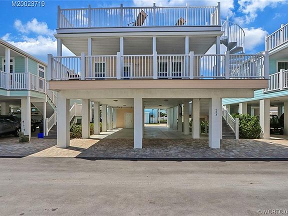 3rd image of 423 NE Intercoastal Dr