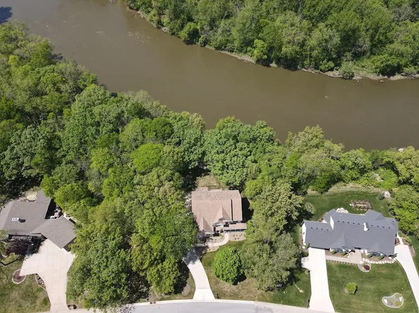 34205 Maffitt Lake Rd, Cumming, IA 50061