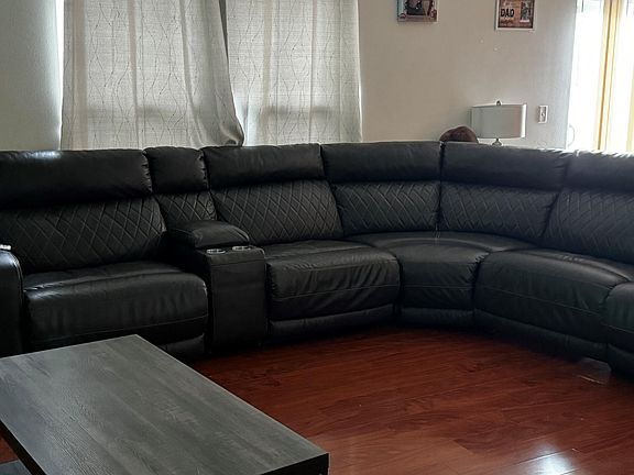 3rd image of 304 Sage Ct
