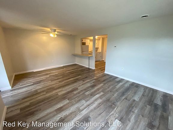 3rd image of 521 Ohio River Blvd #104
