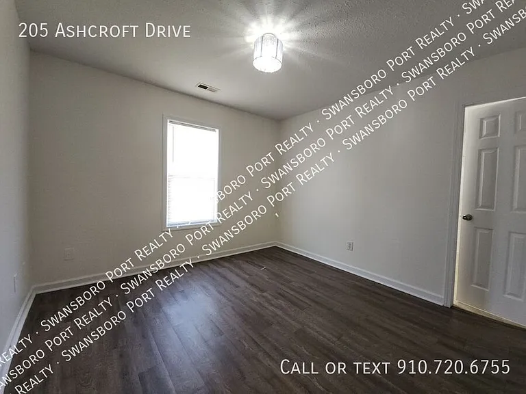 205 Ashcroft Dr — Photo 29