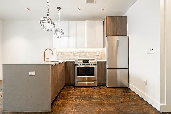 1st image of 142 Erasmus St #4A