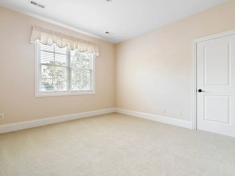 2686 Medina Ct — Photo 78