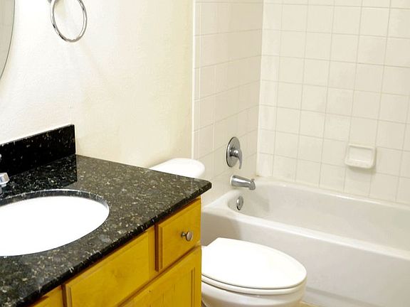 5th image of 2421 Beach View Dr #B14