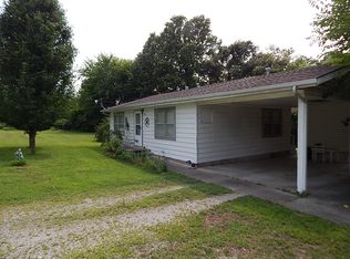 200 Oak Ave, Green Forest, AR 72638