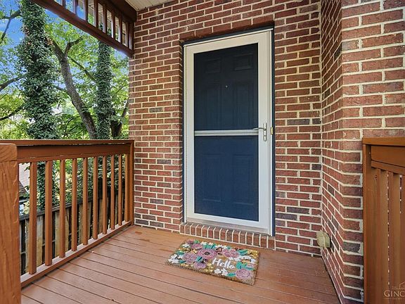 2nd image of 2552 Cleinview Ave