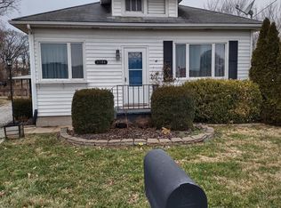 2706 Strong Ave, Alton, IL 62002