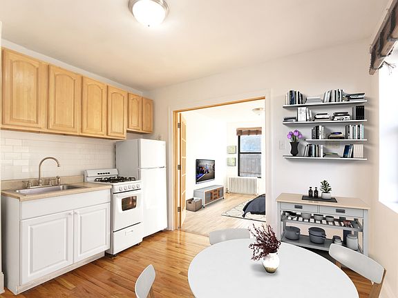 2nd image of 241 Mulberry St #21RE