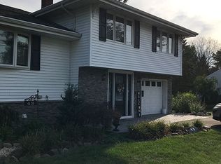 43 Burnside Pl, Wayne, NJ 07470