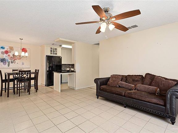 3rd image of 807 E 21st St APT 38
