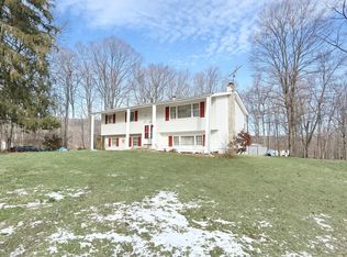 23 Timber Trl, Suffern, NY 10901