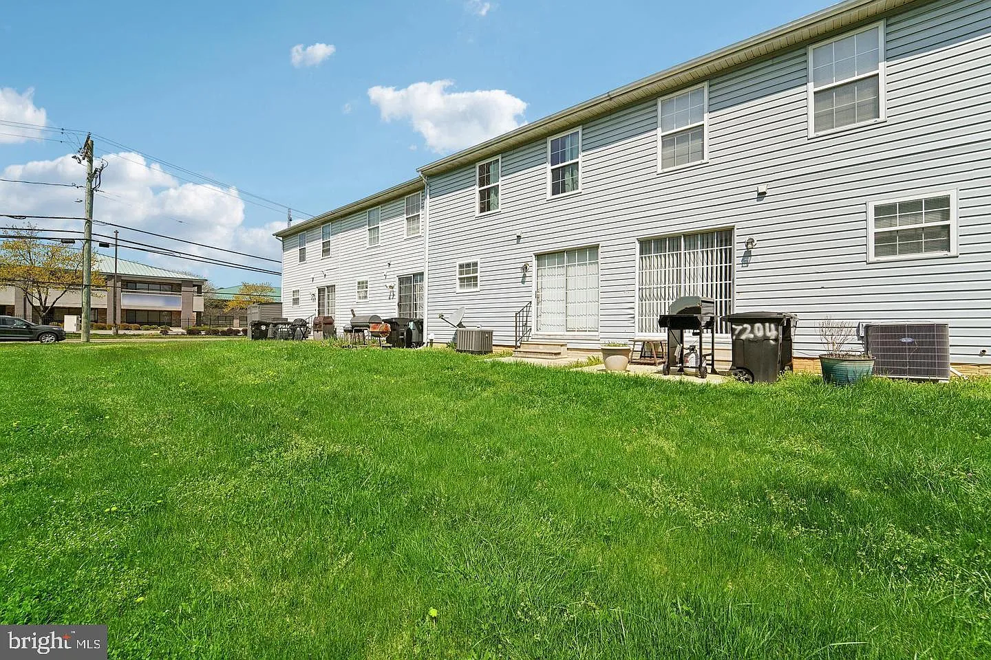 3 bed, 2.5 bath, 1372 sqft, $3,000 — Photo 4