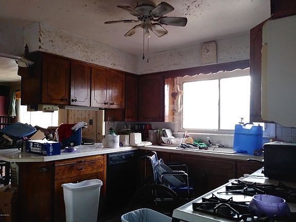 4th image of 23430 Capital Ave NE