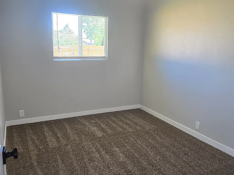 1304 Rockwood Ave — Photo 8