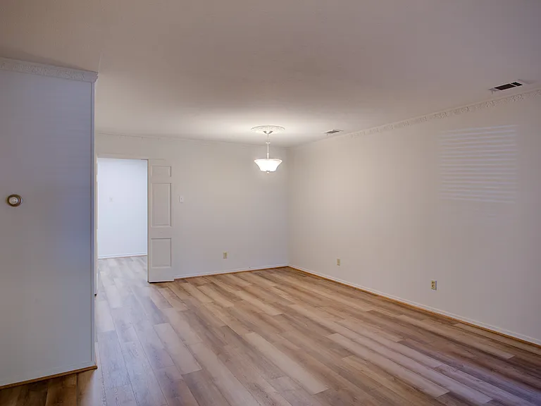 6328 Rincon Way — Photo 4