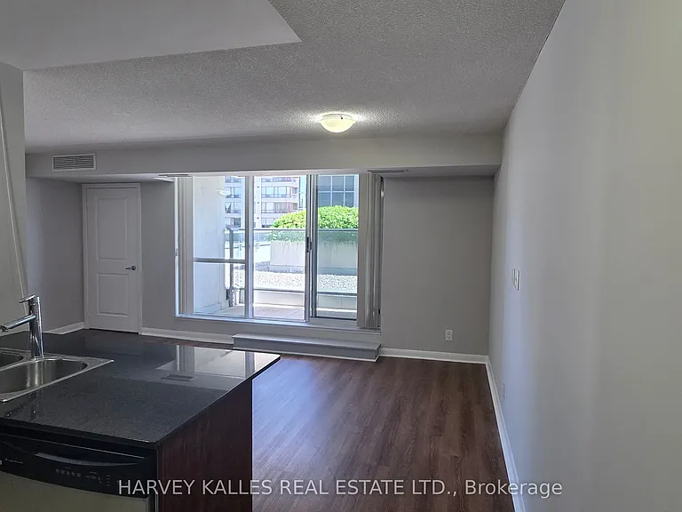 5793 Yonge St #505 — Photo 1