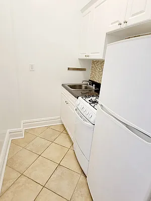 Rented by Corcoran | media 7